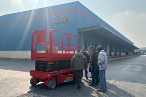 再获信赖：菊乐温江工厂欧力升升降平台顺利完成交付