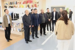 2025年第41期“巴商茶间荟” 在幸福中心举行